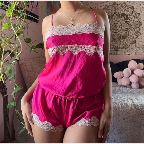 Victoria's Secret Hot Pink Sexy Lace Trim Sleep‎ Satin Romper Medium - Picture 1 of 12